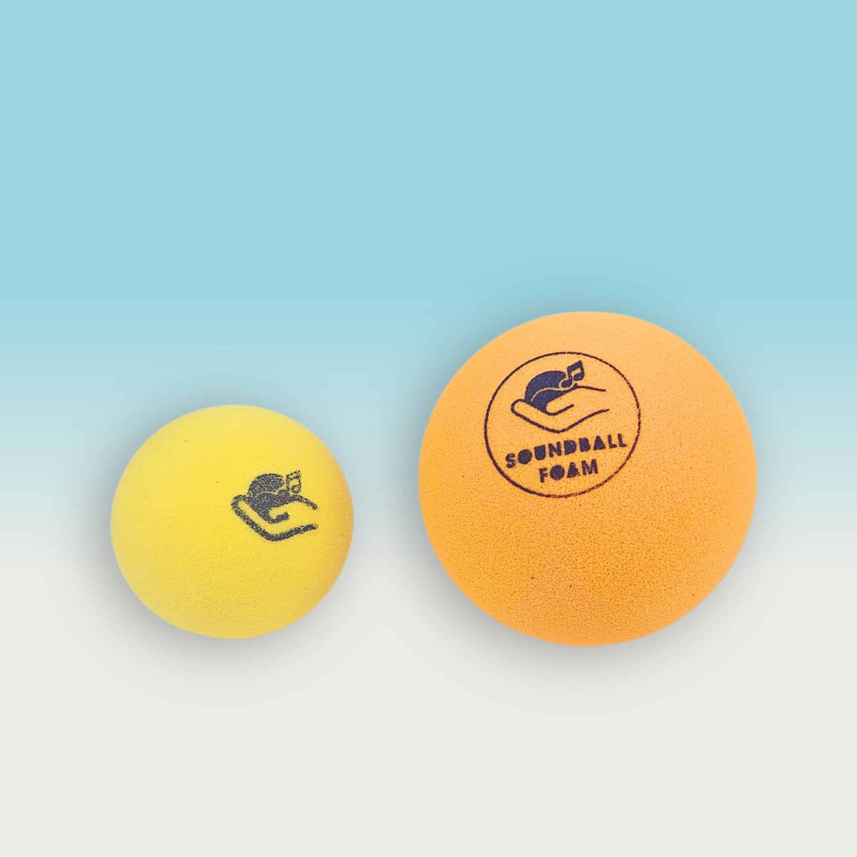 Suno Foam bold og en Blindetennis bold